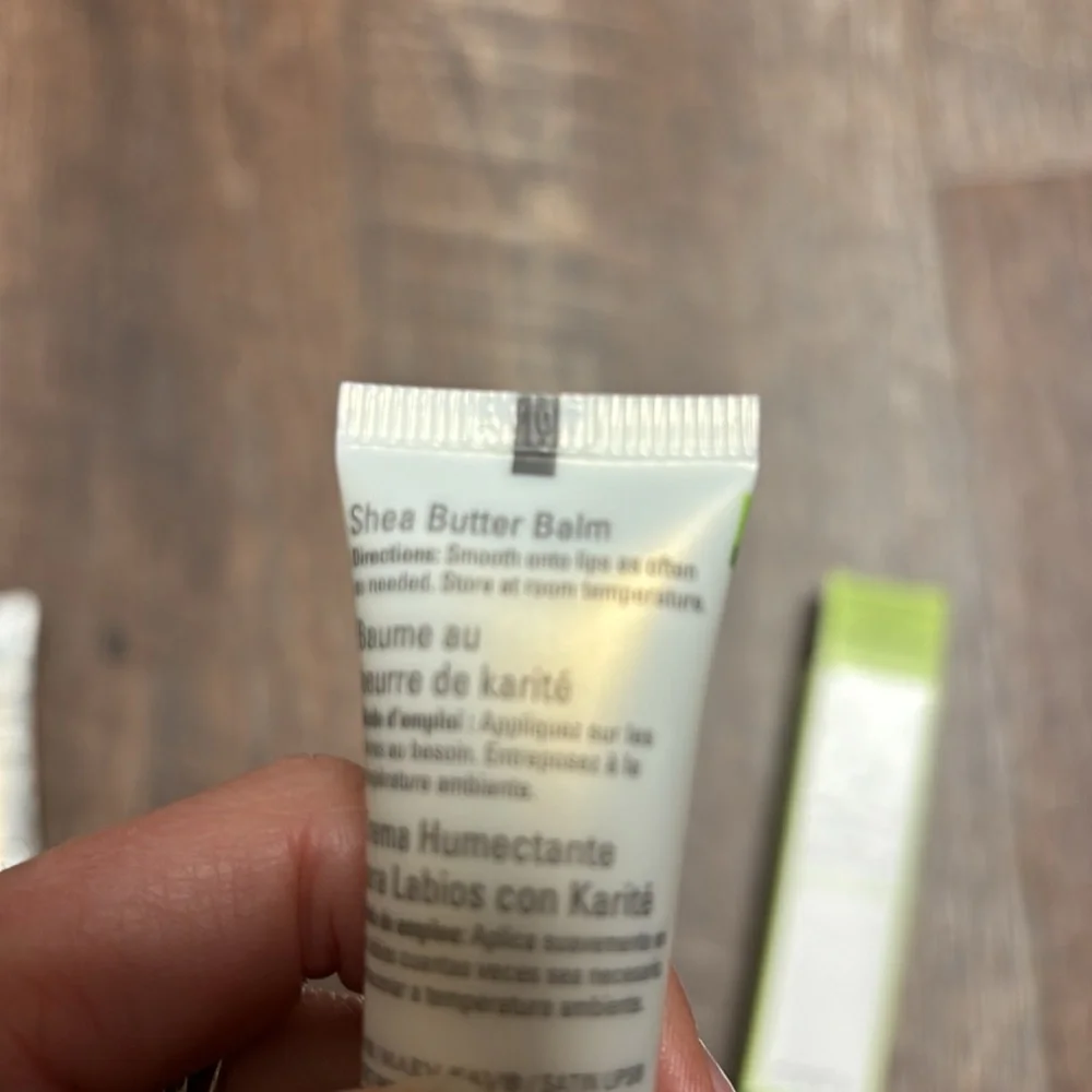 NEW Mary Kay Satin Lips Set - Picture 6 of 6